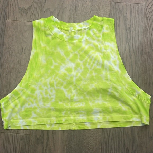 Lululemon tie dye cropped tee 8 - Picture 4 of 4